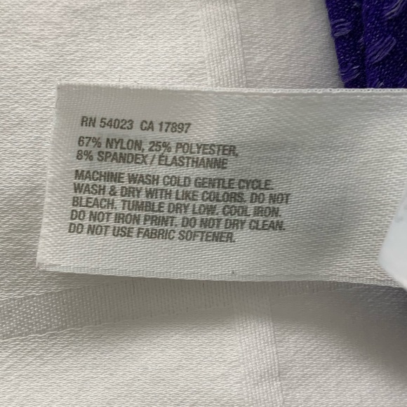 2/$30 Gapfit Purple Forme Long Sleeve Tee - SZ M - Picture 8 of 8